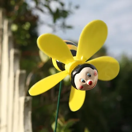 Honey Bee * Ardee